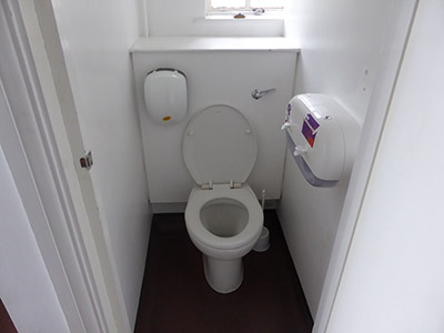 1 toilet 400