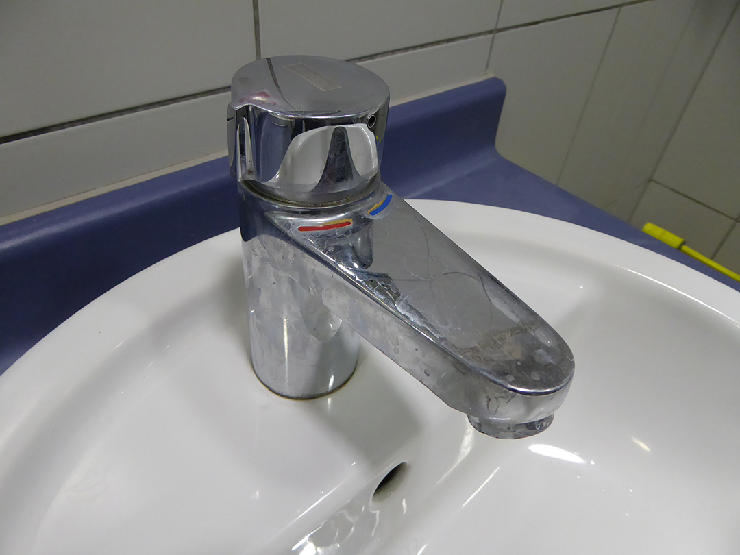 The Little Irritations of Life #5: Non-concussive Taps – Mudskipper Press