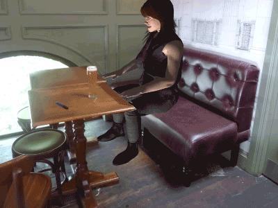 Beery_Sue-wagging-finger