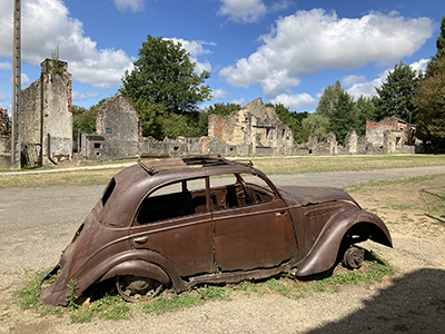 Car in Oradour.