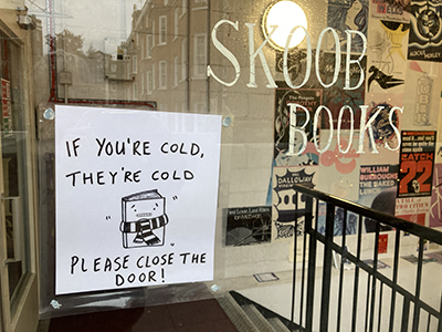 Sign on the front door of Skoob Books, Bloomsbury.